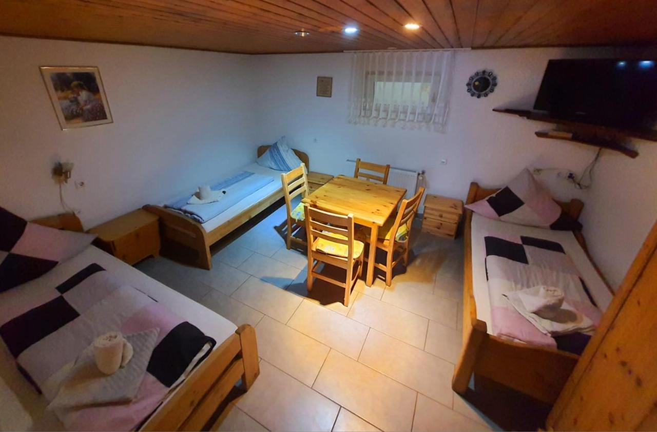 Gaestehaus Terrana Wathlingen Bagian luar foto