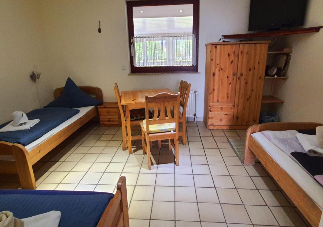 Gaestehaus Terrana Wathlingen Bagian luar foto