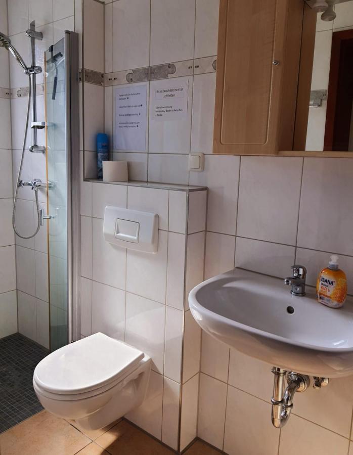 Gaestehaus Terrana Wathlingen Bagian luar foto