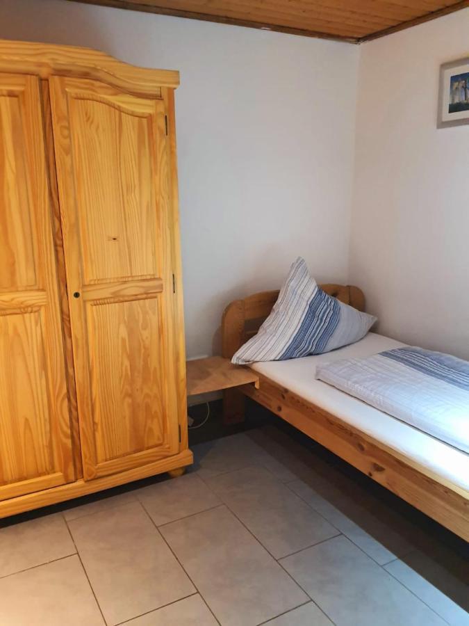 Gaestehaus Terrana Wathlingen Bagian luar foto