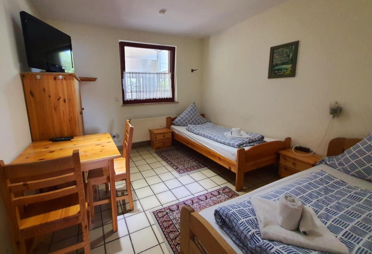 Gaestehaus Terrana Wathlingen Bagian luar foto