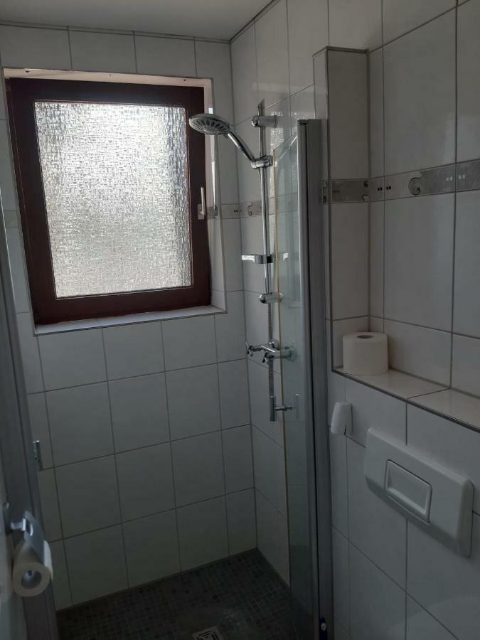 Gaestehaus Terrana Wathlingen Bagian luar foto