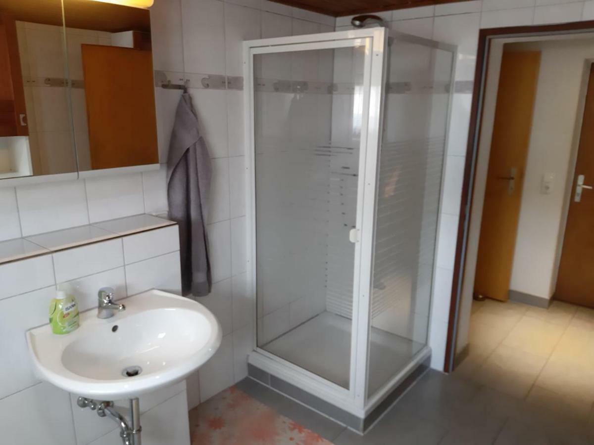 Gaestehaus Terrana Wathlingen Bagian luar foto